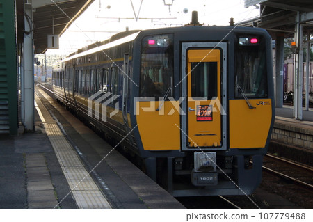 Limited Express Super Matsukaze (San-In Line: Tottori⇔Masuda) 107779488