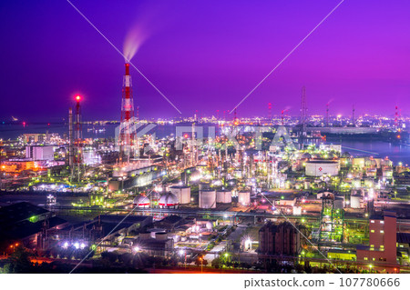 Mie Prefecture Yokkaichi Port Building Factory Night View Mie Prefecture Yokkaichi Port Building Factory Night View 107780666