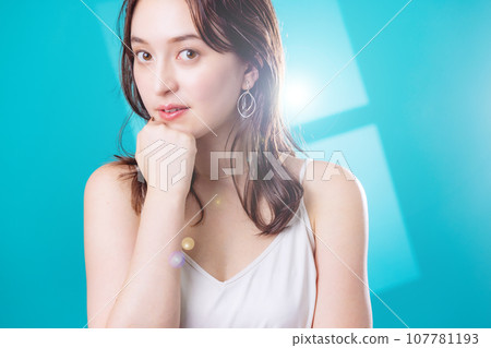 年輕女性的美麗 107781193