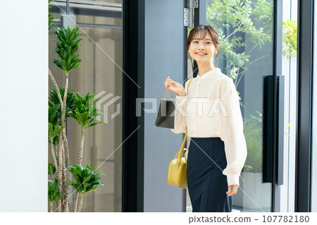 購物的女人 購物的女人 107782180