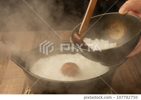 Rice porridge bowl 107782750