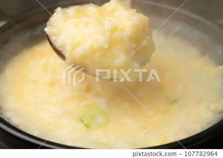 Egg ojiya Yosou tea bowl 107782964