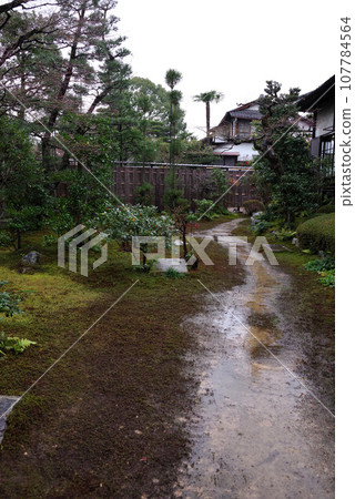 Myoshinji Temple Yotokuin Garden 107784564