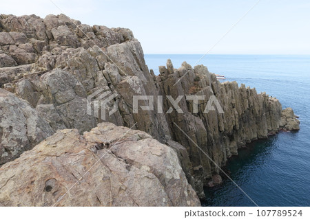 Echizen Coast Tojinbo Oike (cove) Echizen Coast Tojinbo Oike (cove) 107789524