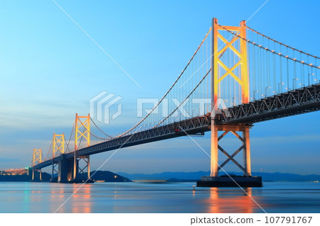 [香川縣]從瀨戶大橋紀念公園看到的“瀨戶大橋”夜景（點亮） 107791767