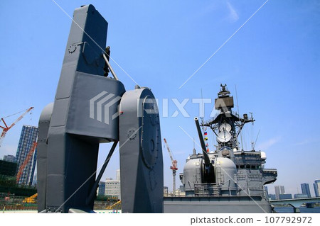 防空飛彈【標準】發射器和艦橋“旗風號訓練艦” 107792972