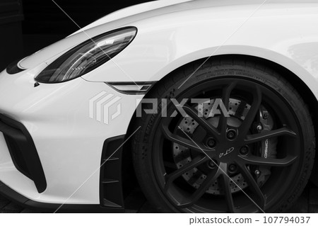 前部（跑車） 107794037