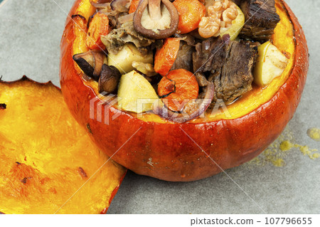 Roasted Hokkaido pumpkin with meat. Roasted Hokkaido pumpkin with meat. 107796655