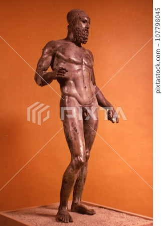 Riace Bronze A, Close up. Calabria Region, Italy. 107798045