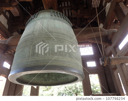 東大寺,正式名稱為奈良大佛寺,位於奈良縣奈良市,是金光名四天王護國寺的寺廟。 東大寺,正式名稱為奈良大佛寺,位於奈良縣奈良市,是金光名四天王護國寺的寺廟。 107798234