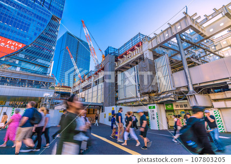 日本東京市容10月/全國平均/連續5週下降↓...澀谷站、起重機等景觀...外國人陸續湧入=第13名 日本東京市容10月/全國平均/連續5週下降↓...澀谷站、起重機等景觀...外國人陸續湧入=第13名 107803205