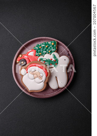 Fresh delicious baked christmas or new year gingerbread cookies 107804567