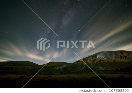 Autumn Milky Way in Jododaira, Fukushima City, Fukushima Prefecture Autumn Milky Way in Jododaira, Fukushima City, Fukushima Prefecture 107808203