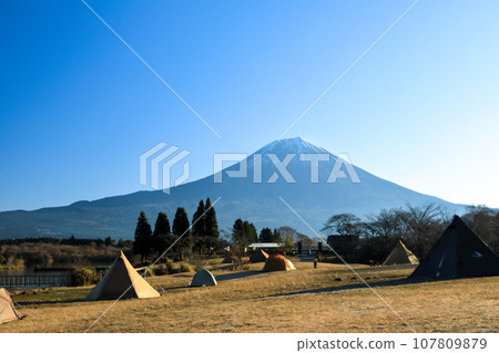 Image of winter campsite: Mt. Fuji and autumn leaves at Lake Tanuki campsite 107809879
