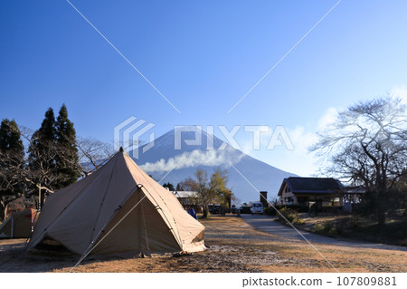 Image of winter campsite: Mt. Fuji and autumn leaves at Lake Tanuki campsite 107809881