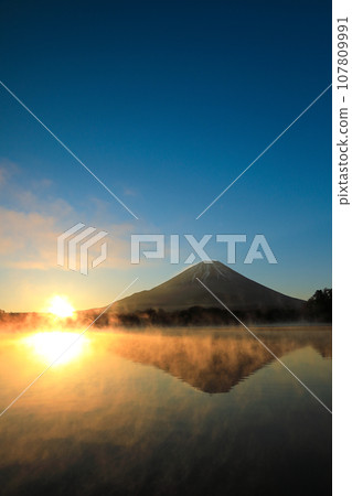 First sunrise at Lake Shoji and upside-down Mt. Fuji First sunrise at Lake Shoji and upside-down Mt. Fuji 107809991
