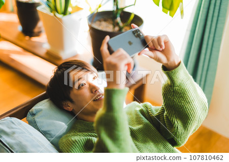 智能手機和男性 107810462