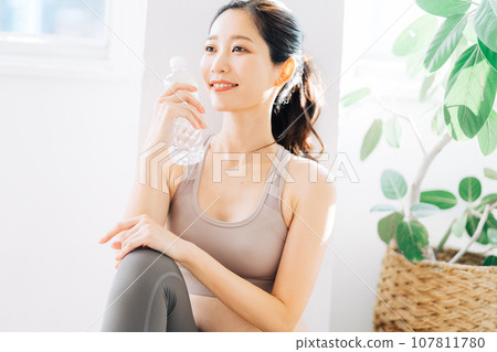 30多歲女性健身圖片 107811780