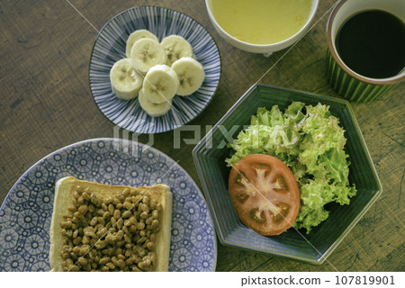 納豆吐司早餐 納豆吐司早餐 107819901