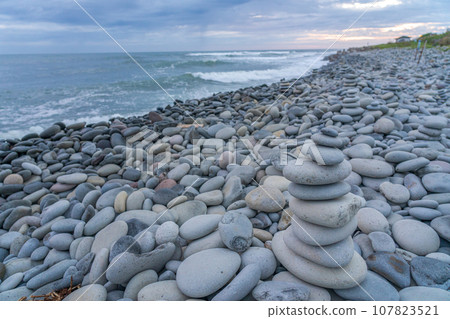 Nakiishi Beach, Tottori Prefecture, Kotoura Town, Sea of Japan, Asahi 107823521