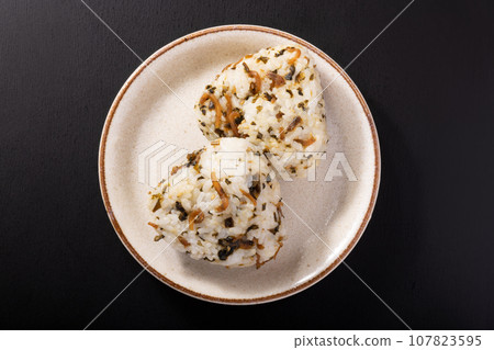 Chirimen高菜飯糰 107823595
