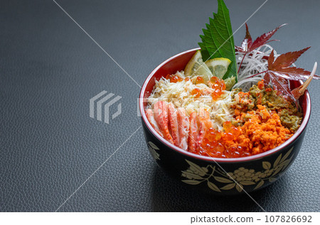 Autumn seafood bowl Seikodon Autumn seafood bowl Seikodon 107826692