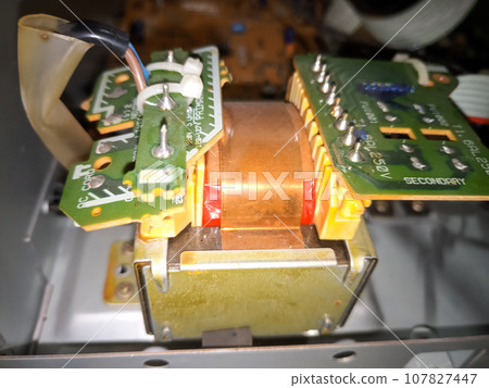 Details and diagrams of the cassette deck. Tape recorder 107827447