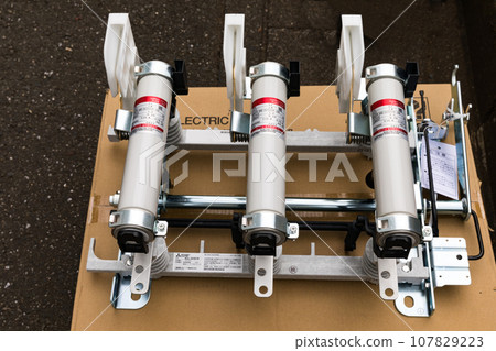 櫃內高壓交流負載開關（LBS）更換工作 107829223