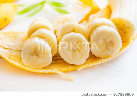 Sliced banana Sliced banana 107829809