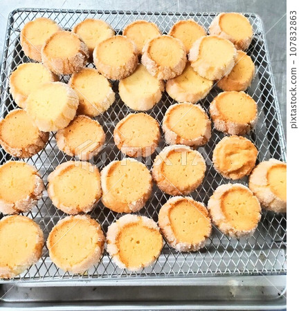 Diaman cookie 107832863
