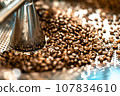  Coffee bean roasting 107834610