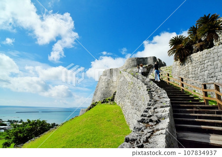 Okinawa Prefecture Katsurena Castle Ruins 107834937