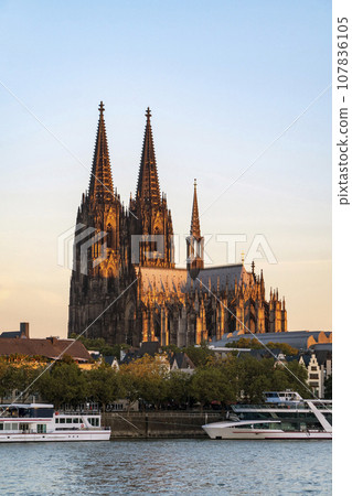 Cologne cathedral in the morning Cologne cathedral in the morning 107836105