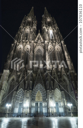 Cologne cathedral at night with artificial lighting Cologne cathedral at night with artificial lighting 107836110