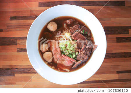 noodles, Chinese noodles or beef noodles 107836120