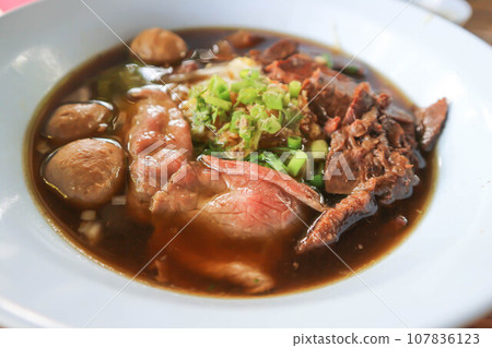 noodles, Chinese noodles or beef noodles 107836123