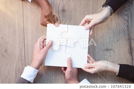 business solution, corporate unity teambuilding concept, top view 107841328