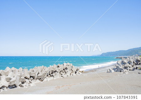 Jade coast of Itoigawa, Niigata 107843391