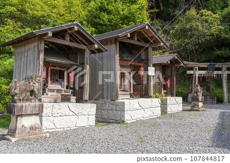 Shusse Inari Shrine, terminal shrine, Mitsuishi Okami (Ohara, Sakyo Ward, Kyoto City) 107844817