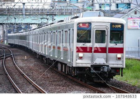 通勤列車東武鐵道10000系列 107848633