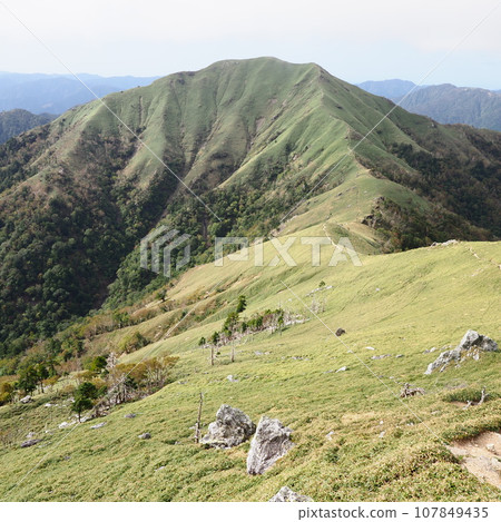 德島縣百名名山劍山二郎子 107849435