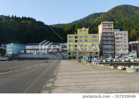 Aomori Prefecture This is the famous Shimofuro Onsen on the Shimokita Peninsula. Aomori Prefecture This is the famous Shimofuro Onsen on the Shimokita Peninsula. 107850646