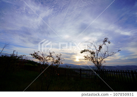 Autumn evening sky before sunset 107850931