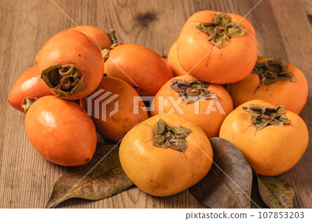 兩種柿子，味道像秋天 107853203