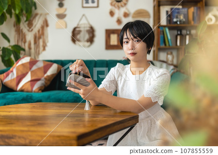 Indoor female portrait 107855559