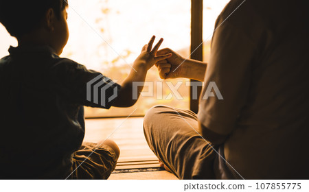 石頭剪刀布 107855775