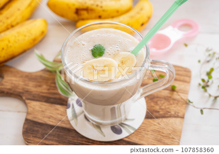 自製豆漿香蕉冰沙 107858360