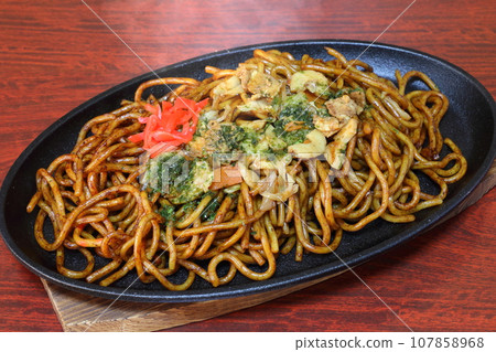 Sauce Fried Noodles Sauce Fried Noodles 107858968