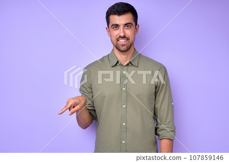cheerful brunette bearded man demonstrating the letter Q q cheerful brunette bearded man demonstrating the letter Q q 107859146