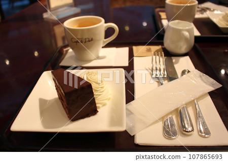 Luxury cafe sweets Luxury cafe sweets 107865693